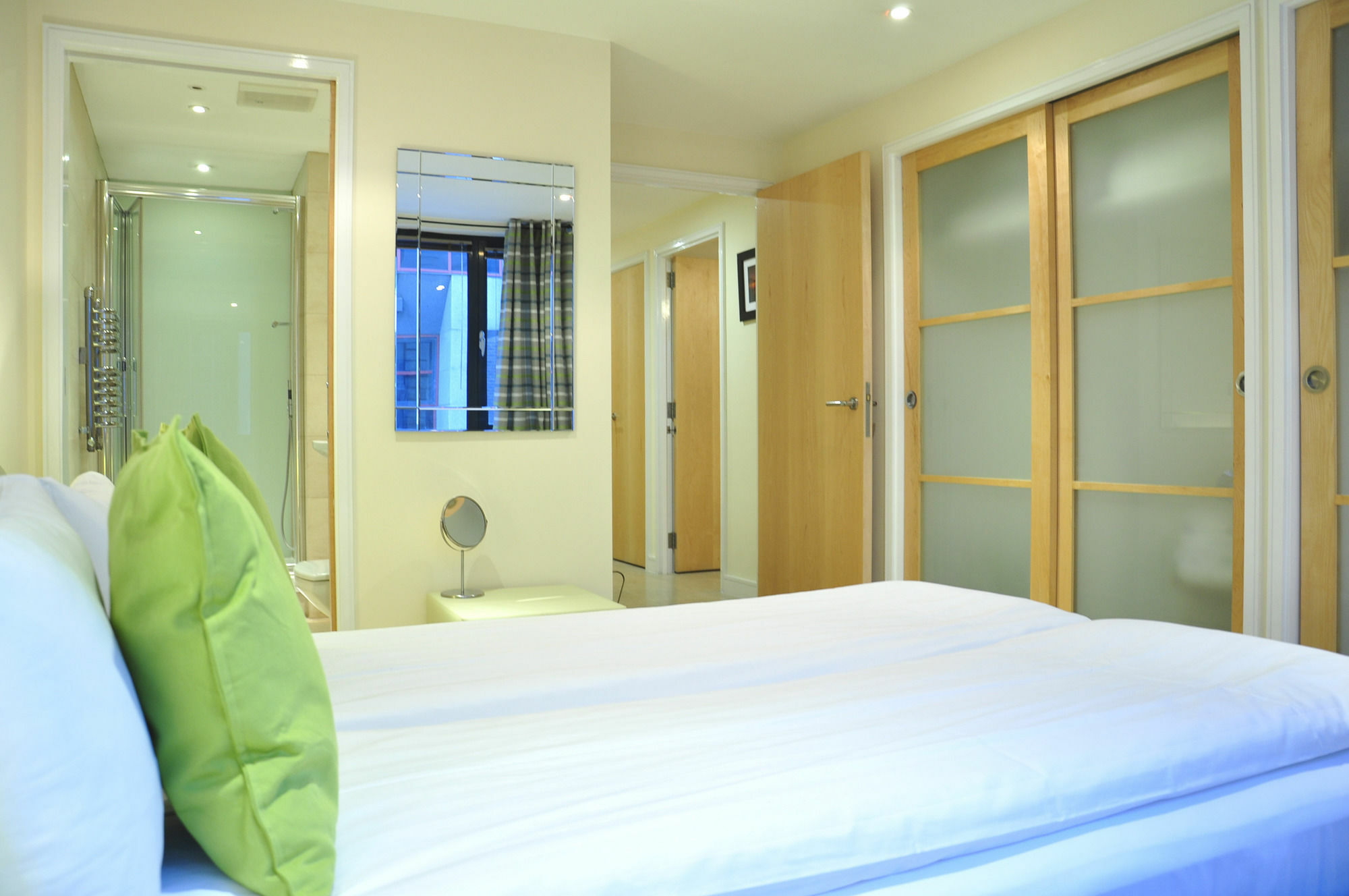 לונדון Tower Bridge Superior Apartments מראה חיצוני תמונה